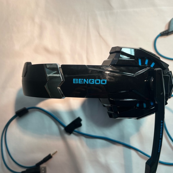 Black and Blue Bengo Gaming Headset Noise Cancelling Over Ear with Mic - Picture 7 of 7